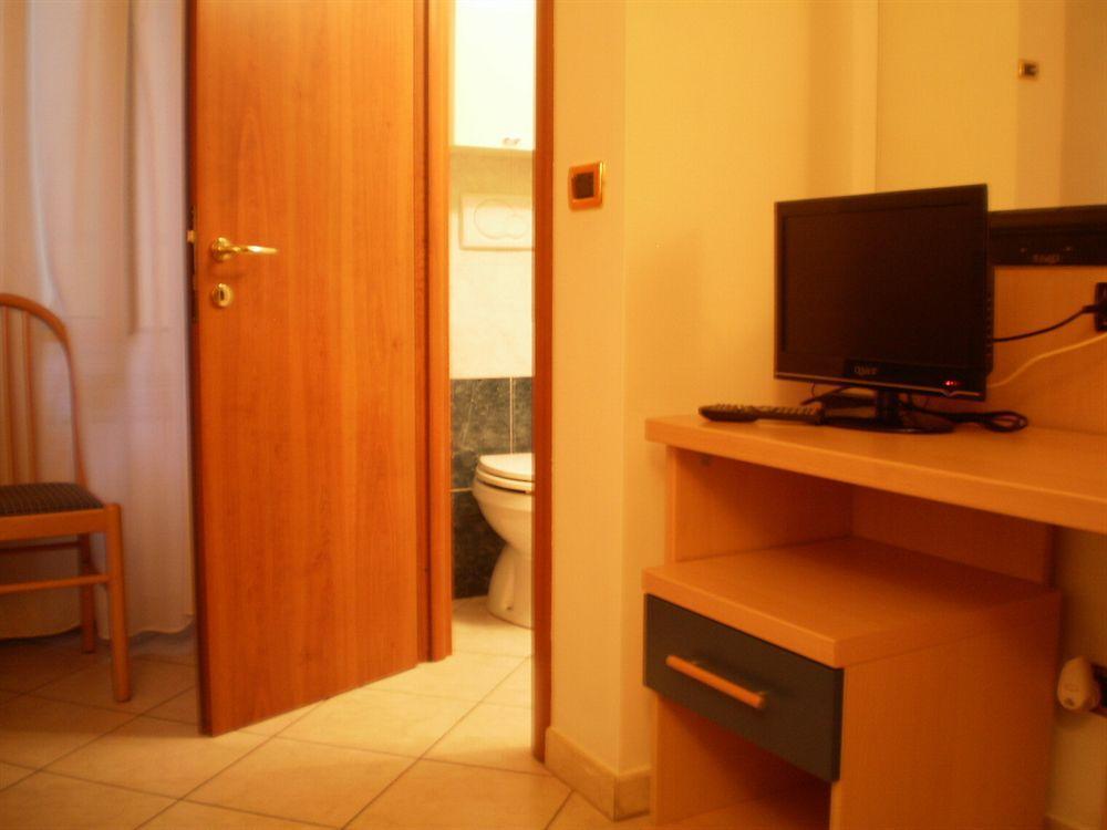רומא Citta Eterna Guest House מראה חיצוני תמונה